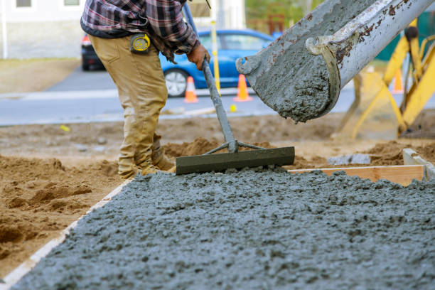Best Concrete Sidewalk Installation  in Tifton, GA